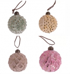 034 Novogodišnje kugle